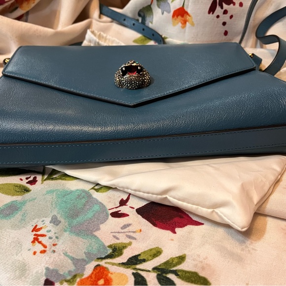 Gucci Thiara Envelope Bag - Picture 3 of 12